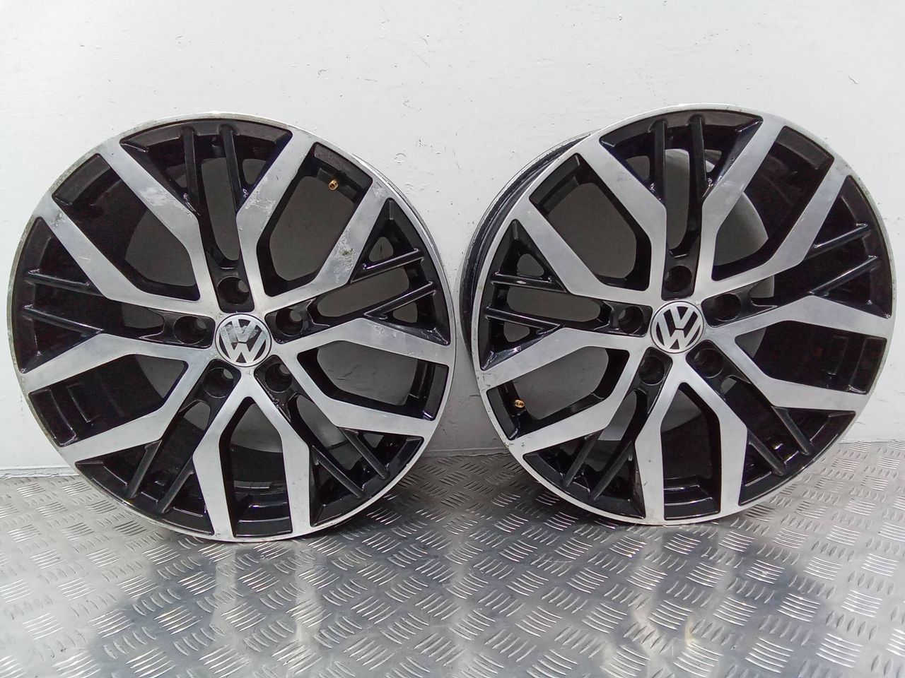 диск литой Volkswagen 2015