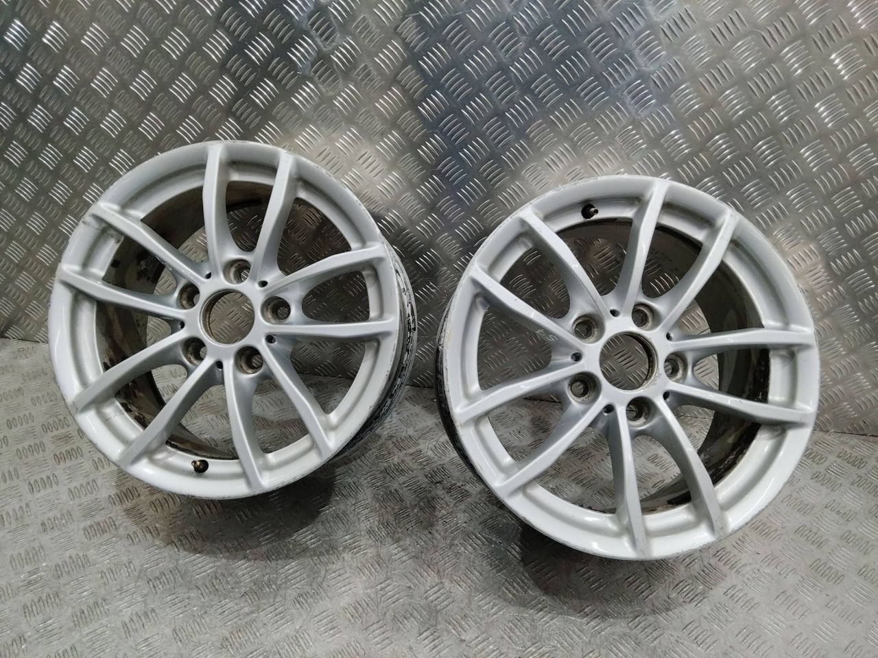 диск литой BMW 1 серия F20/F21 2013