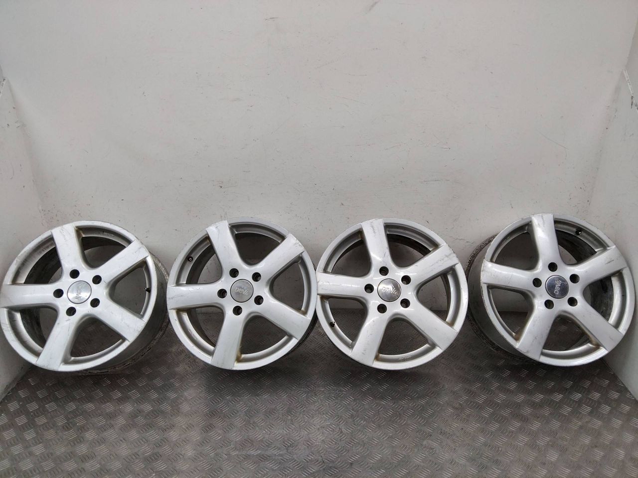 диск литой Mercedes-Benz 2007