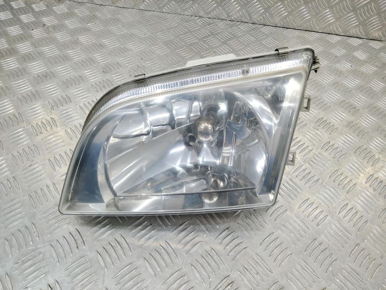 фара левая Mitsubishi Space Star 1 поколение 2001, 14895500