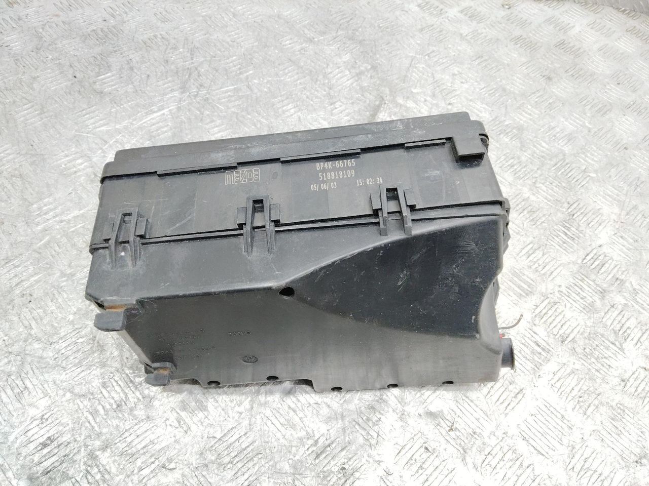 блок предохранителей Mazda 3 BK 2003, 1.6 л., бензин, 3M5T14A142AB