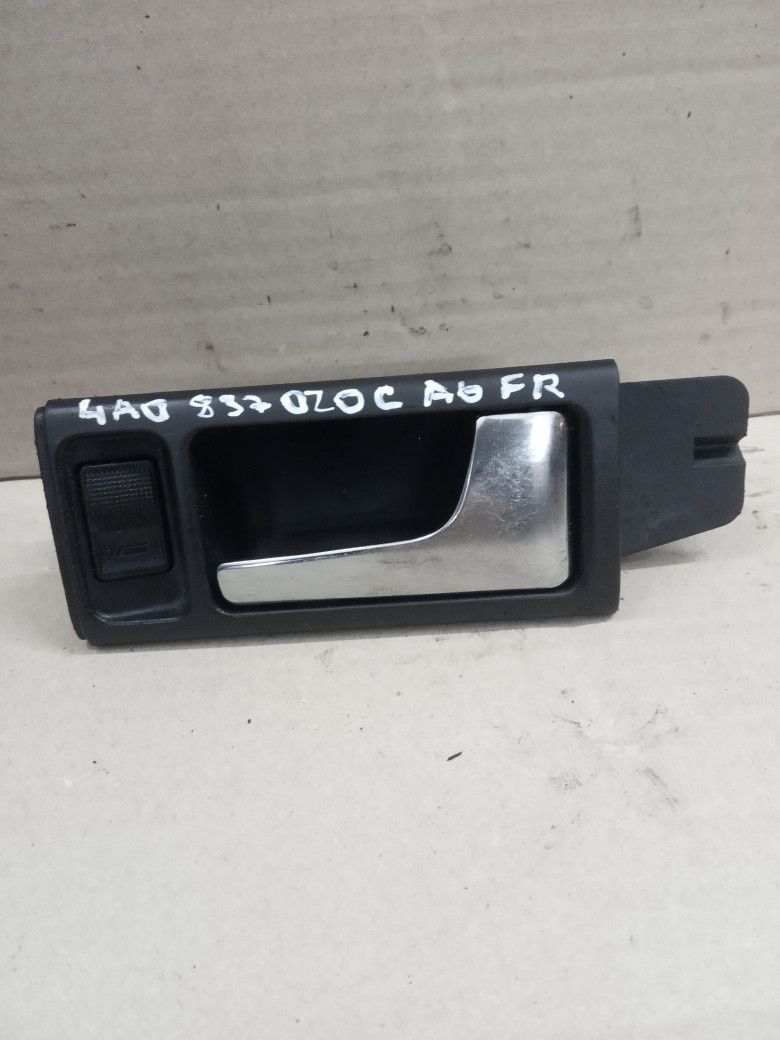 ручка внутренняя передняя правая Audi A6 4A/C4 1995, 4A0837020C