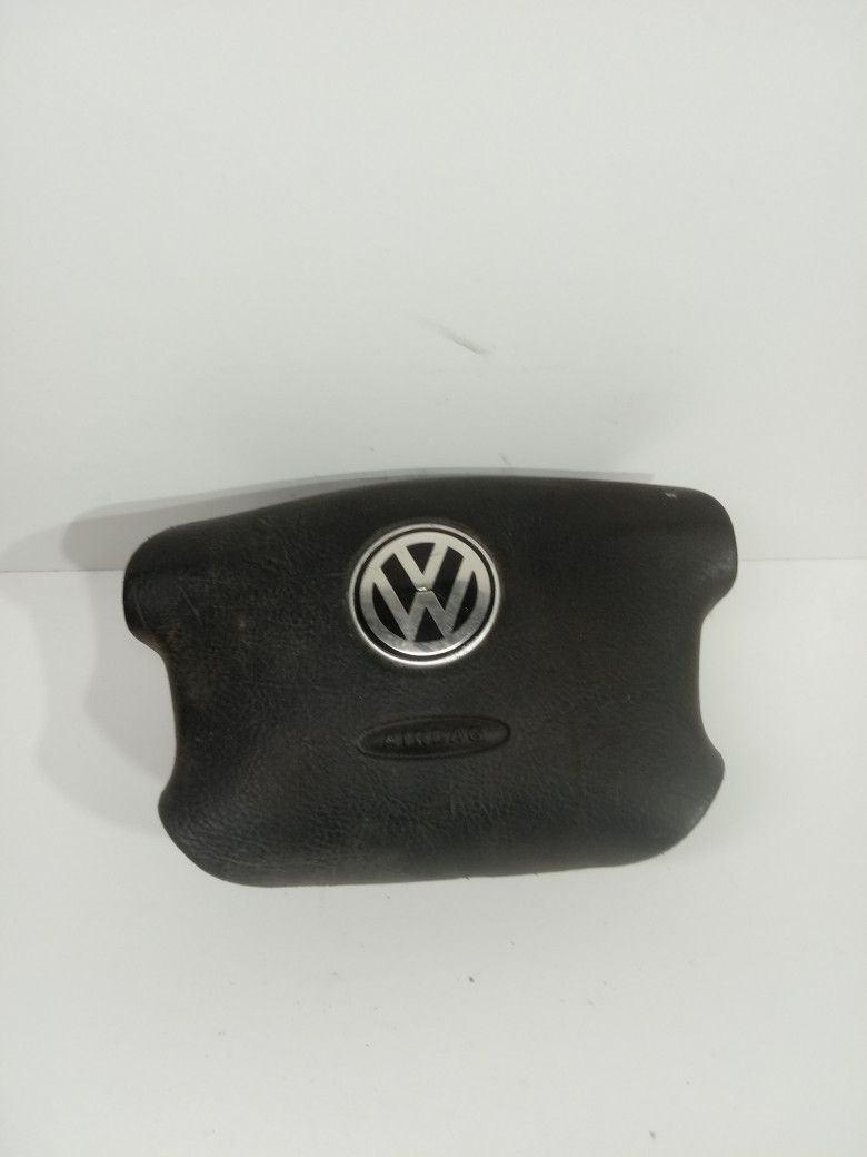 подушка безопасности водителя Volkswagen Passat B5 1996, 3B0880201M