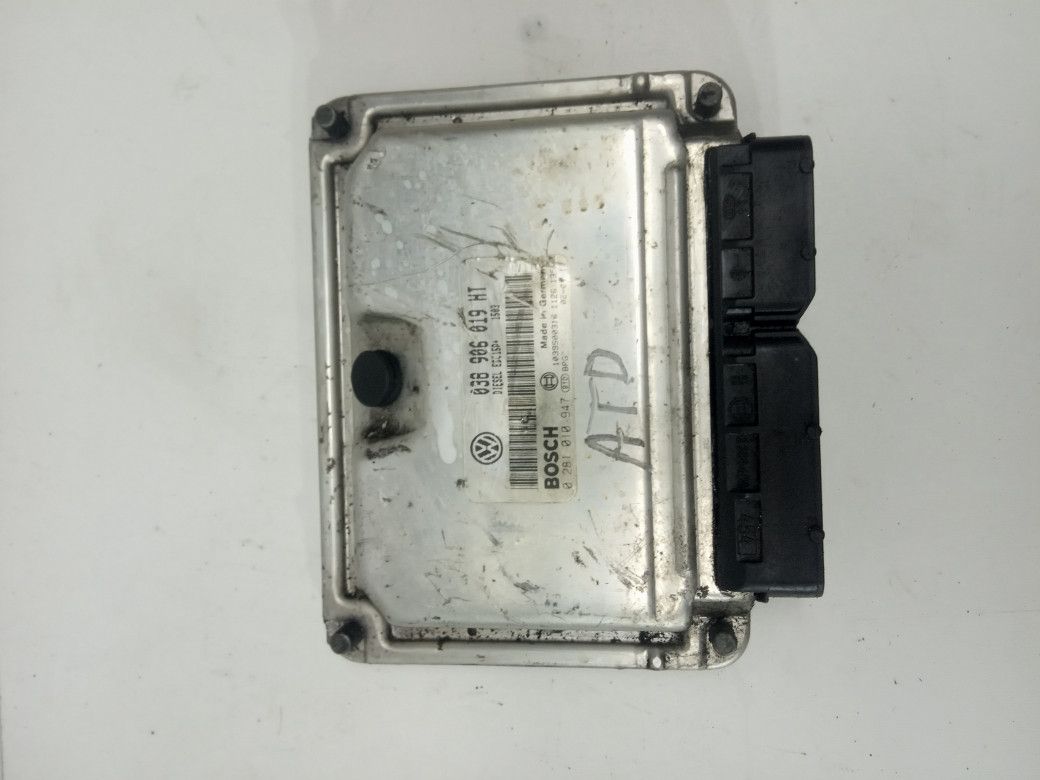 блок управления двигателем SEAT Cordoba 2 поколение 2005, 1.9 л., дизель, седан, 038906019HT, 0281010947