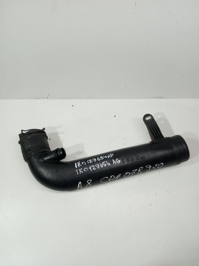 патрубок (трубопровод, шланг) Volkswagen Passat B6 2009, 1.8 л., бензин, седан, 1K0129654AP, 1K0129656AG