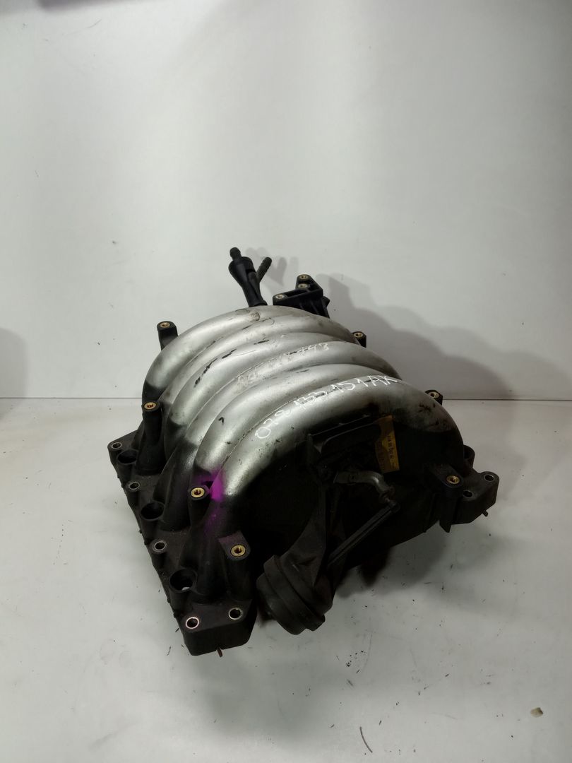 коллектор впускной Audi A6 4B/C5 1997, 2.4 л., бензин, 078133151AK