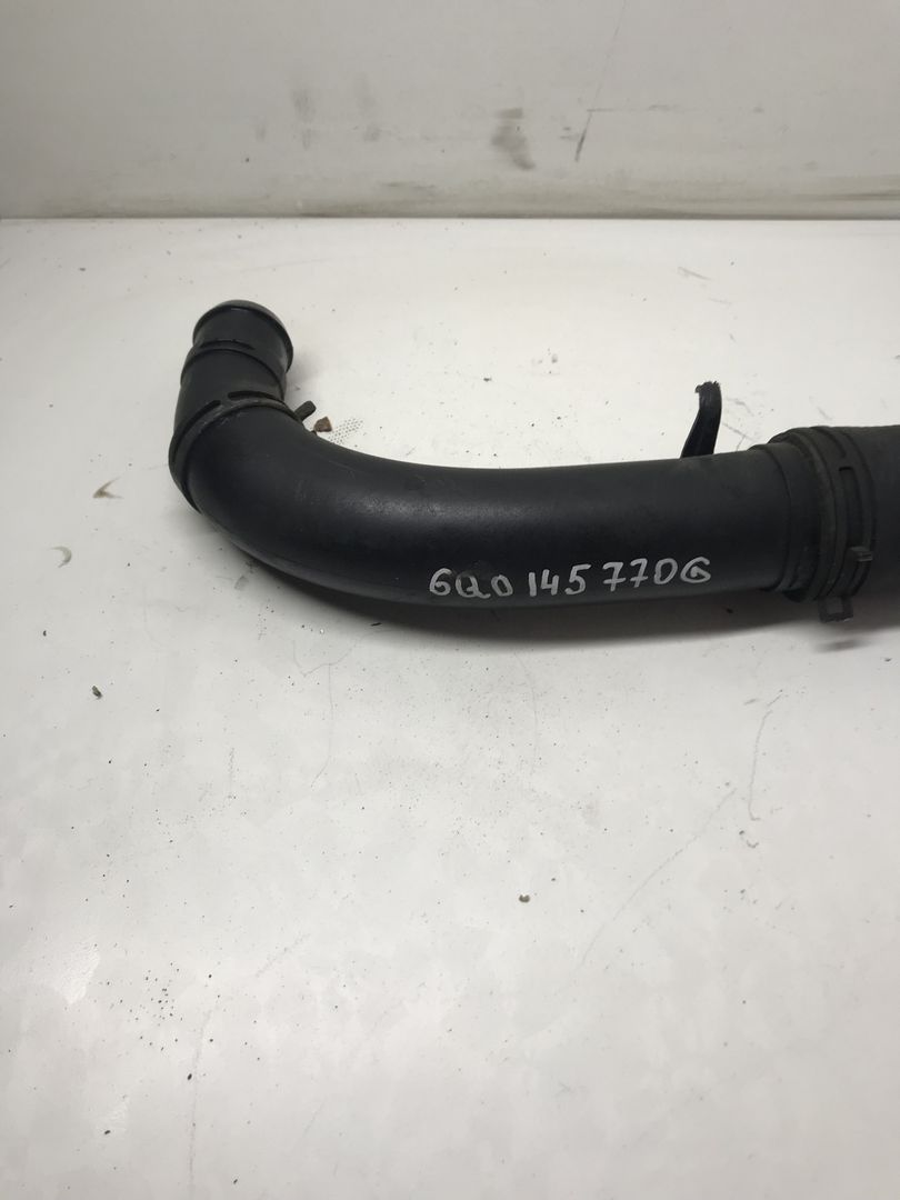 патрубок интеркулера Volkswagen Polo 4 поколение 2002, 1.9 л., дизель, 6Q0145762N, 6Q0145770G