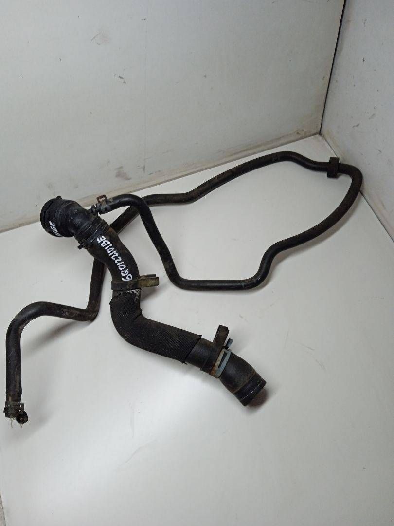 патрубок радиатора Volkswagen Polo 4 поколение 2003, бензин, 6Q0122101BE, 6Q0122291E