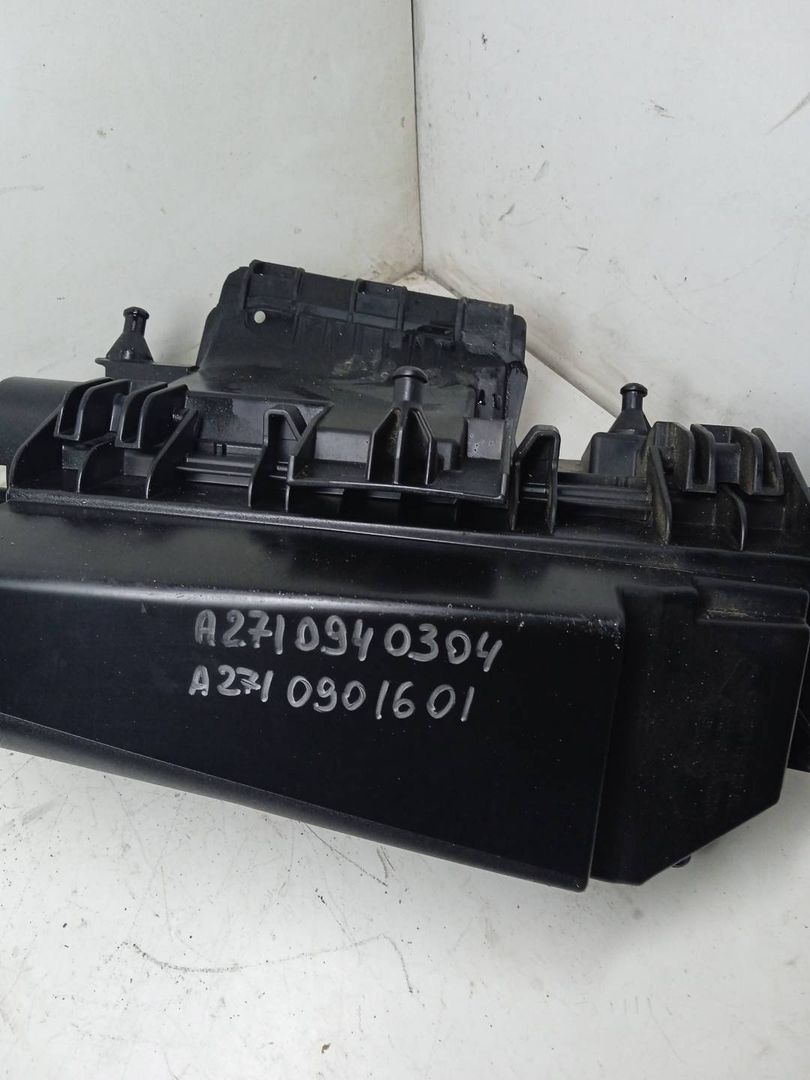 корпус воздушного фильтра Mercedes-Benz E-Класс W212/S212/C207/A207 2012, 1.8 л., бензин, A2710901601, A2710940304
