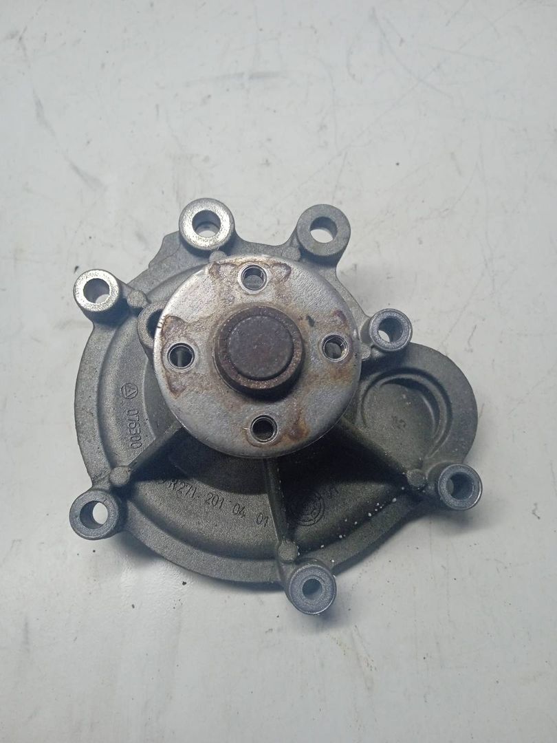 помпа Mercedes-Benz E-Класс W212/S212/C207/A207 2012, 1.8 л., бензин, R2712010401