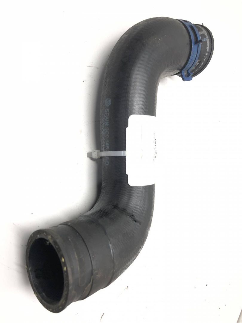патрубок интеркулера Volkswagen Polo 4 поколение 2002, 1.9 л., дизель, 6Q0145828D