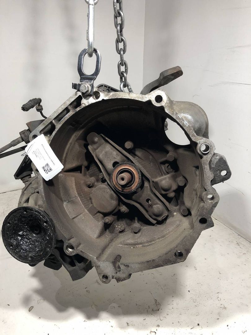 КПП механическая (МКПП) Volkswagen Passat B6 2008, 2.0 л., дизель, KJF