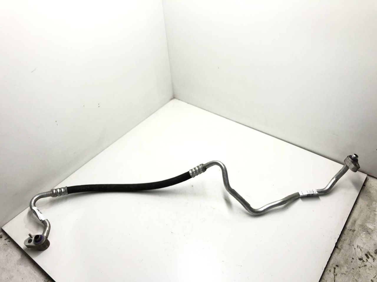 трубка кондиционера Mercedes-Benz E-Класс W213/S213/C238/A238 2018, 3.0 л., бензин, АКПП, Q2, A2138301101, ZGS0004