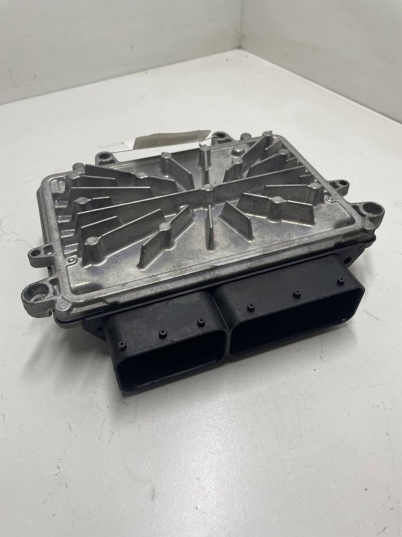 блок управления двигателем Volvo S80 2 поколение 2006, 2.5 л., бензин, 31286086, 0261209108