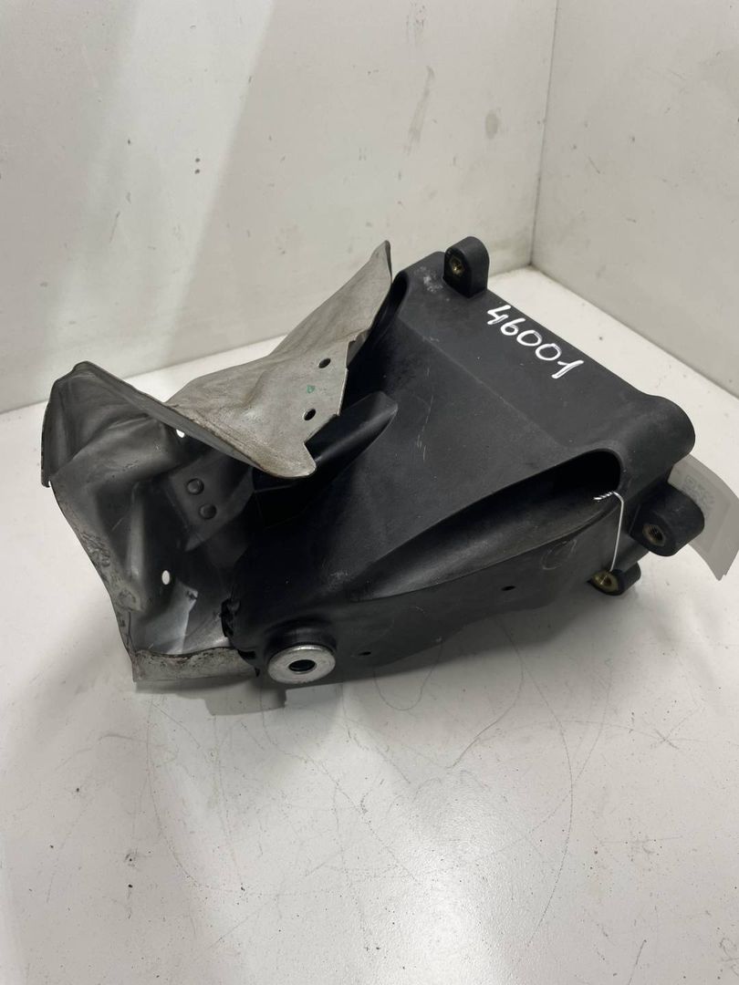 кронштейн двигателя Mercedes-Benz S-Класс W222/C217/A217 2015, 3.0 л., бензин, A2762231904, A2222401545