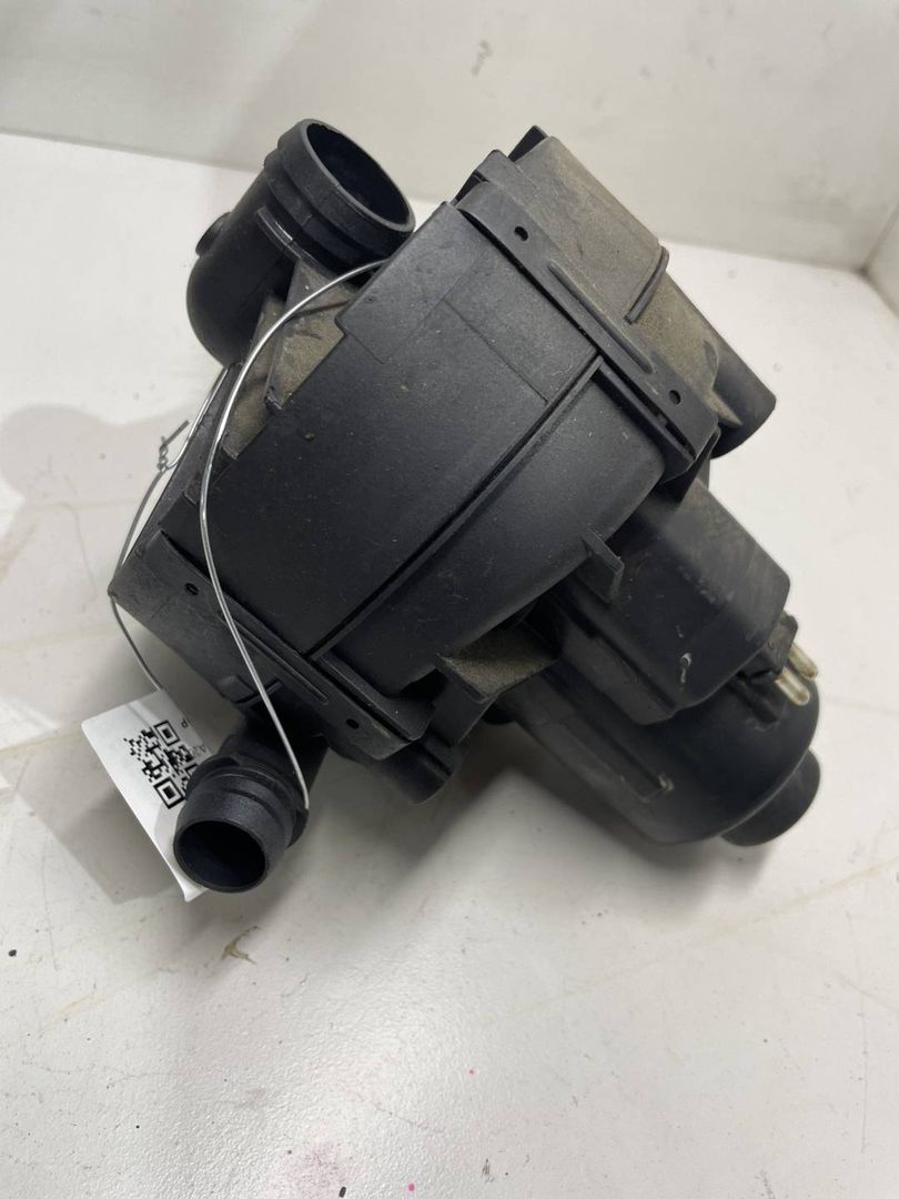 насос продувки катализатора Mercedes-Benz E-Класс W212/S212/C207/A207 2010, 1.8 л., бензин, 0580000041, A0001406785
