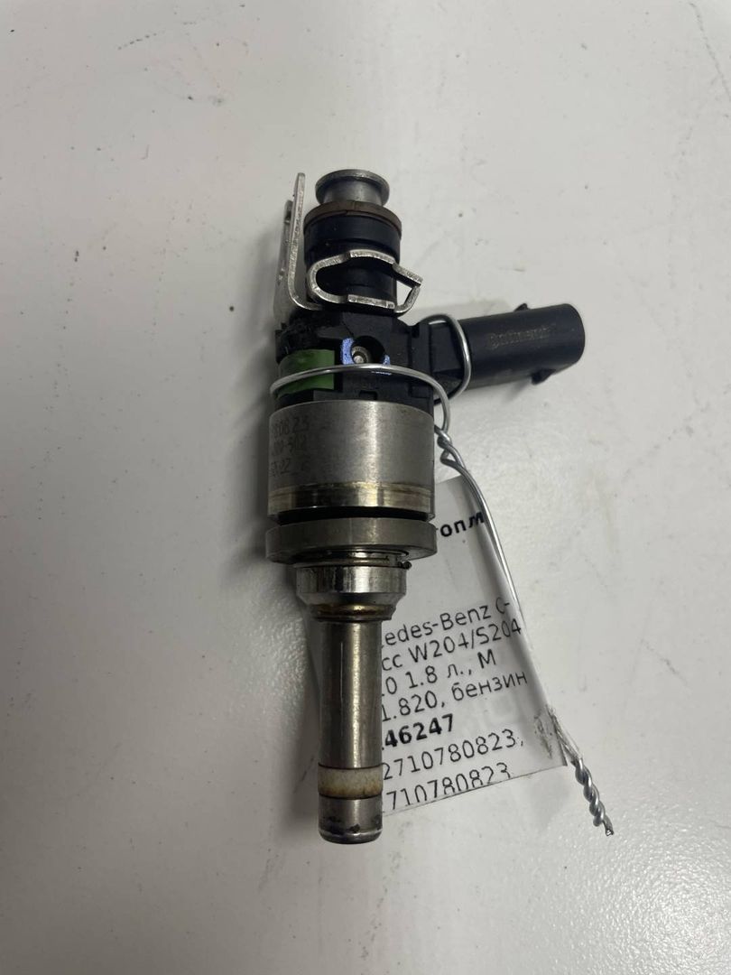форсунка Mercedes-Benz C-Класс W204/S204 2010, 1.8 л., бензин, A2710780823, 2710780823