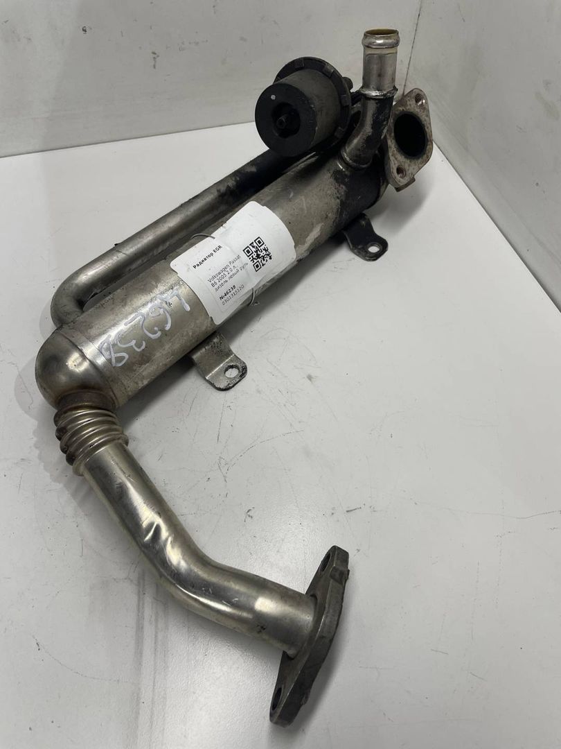 охладитель EGR / Радиатор EGR Volkswagen Passat B6 2005, 2.0 л., дизель, 03G131512G