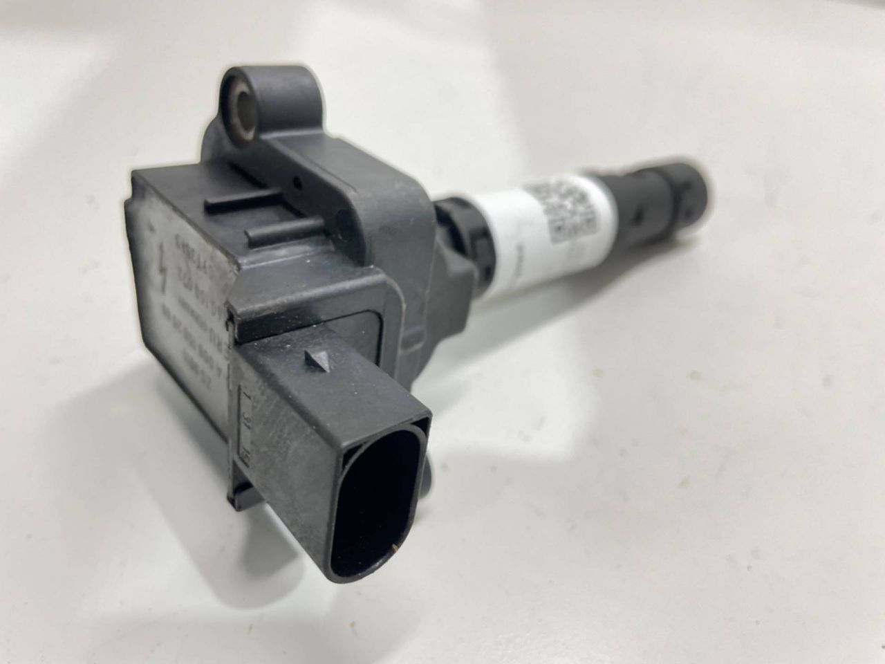 катушка зажигания Mercedes-Benz E-Класс W212/S212/C207/A207 2012, 1.8 л., бензин, A0001502580
