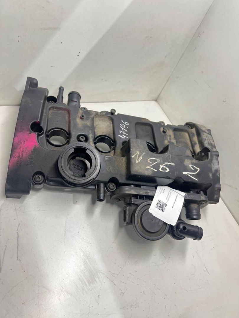 клапанная крышка Audi A4 B7 2008, 2.0 л., бензин, 06F103469K, 06F103469F, 06F103469G