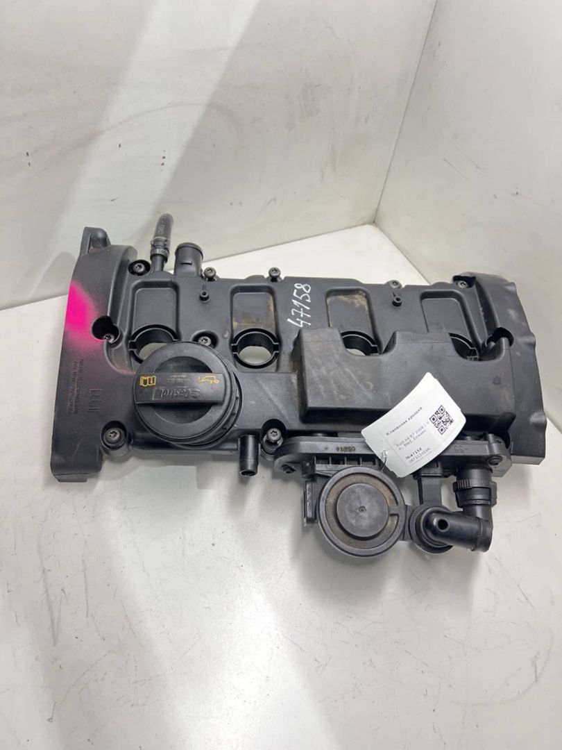 клапанная крышка Audi A4 B7 2008, 2.0 л., бензин, 06F103469K, 06F103469F, 06F103469G