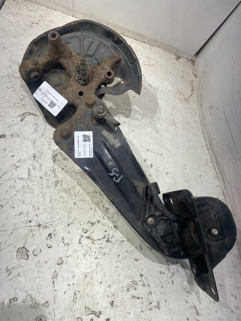 рычаг задний левый Volkswagen Golf 6 поколение 2012, 1.4 л., бензин, 1K0505225H, 1K0505223H, 1K0505223K, 1K0505129J, 1T0598611B