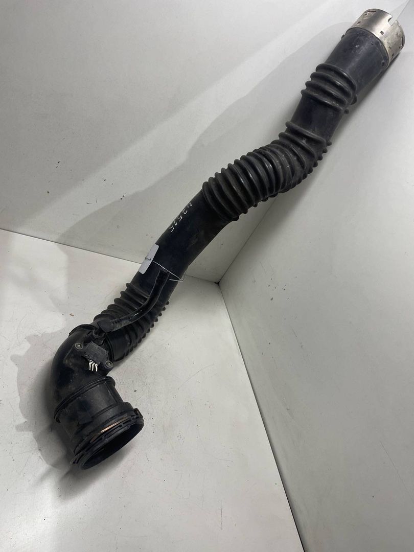 патрубок интеркулера BMW 5 серия F07/F10/F11 [рестайлинг] 2013, 2.0 л., бензин, 7612091, 13717612091, 1067837S