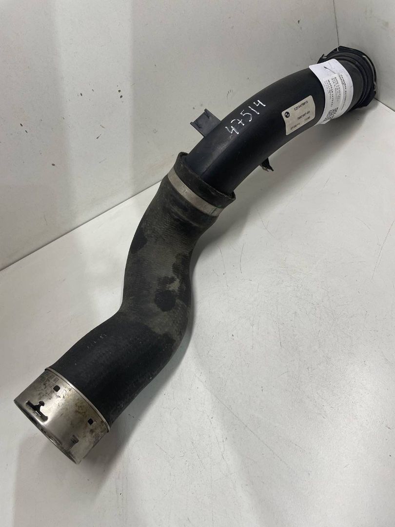 патрубок интеркулера BMW 3 серия F30/F31/F34 2013, 1.6 л., бензин, CZ15476810, 7597587, 759758703