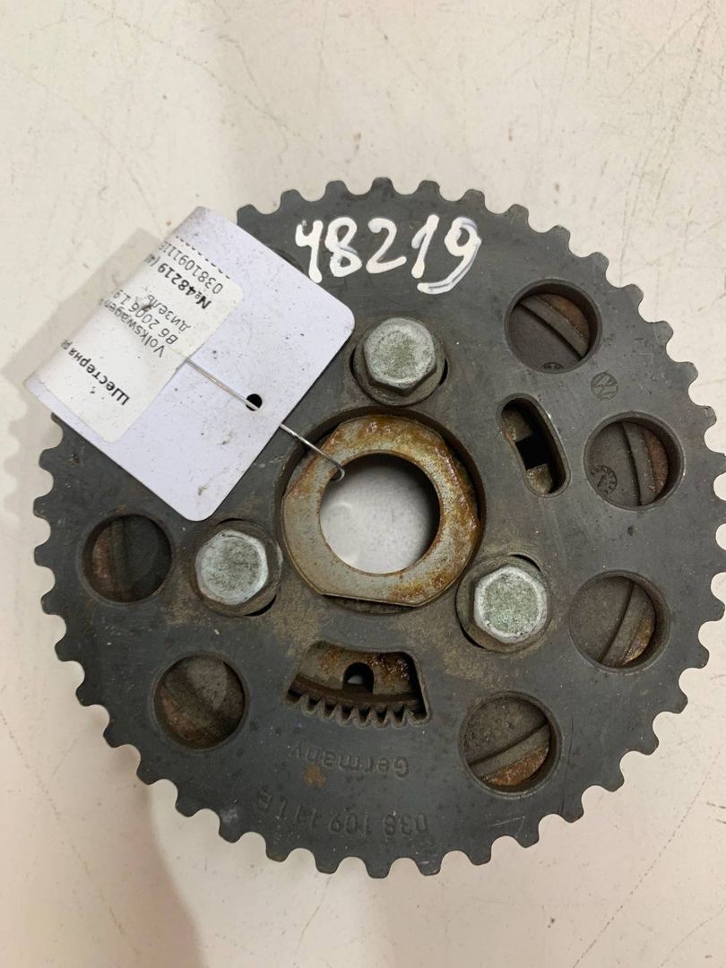 шкив распредвала Volkswagen Passat B6 2006, 1.9 л., дизель, 038109111E, 038109239