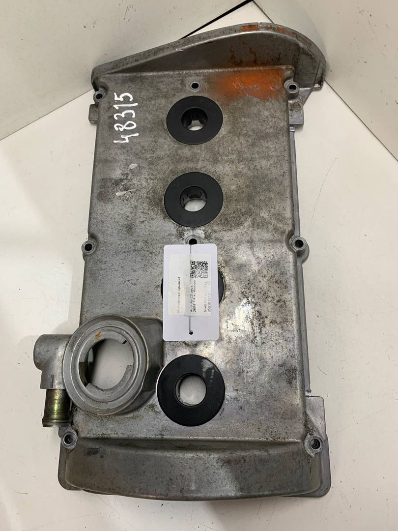 клапанная крышка Audi A6 4B/C5 [рестайлинг] 2004, 1.8 л., бензин, 058103373D, 058103373A, AJH, AMB, APX, AUG, AUQ, AVJ, AWC, AWM, AWP, AWT, BAM, BEX, BFB, AGN, 06A103475P