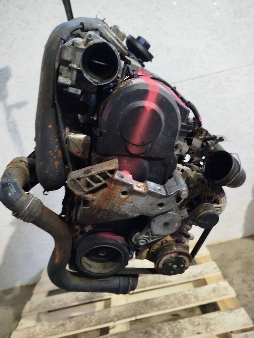 двигатель Volkswagen Passat B6 2007, 1.9 л., TDi, BXE, дизель, МКПП, передний привод, BXE, BKC