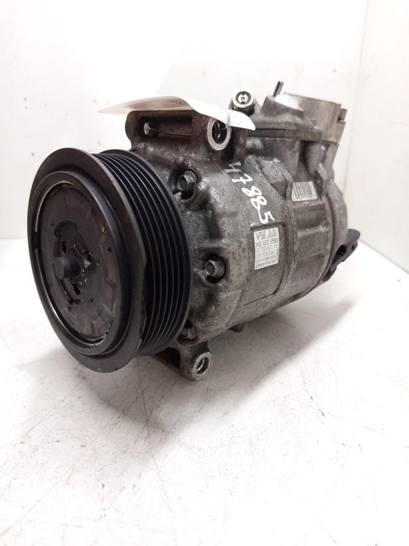 компрессор кондиционера Volkswagen Passat B6 2007, 1.6 л., бензин, 1K0820859S