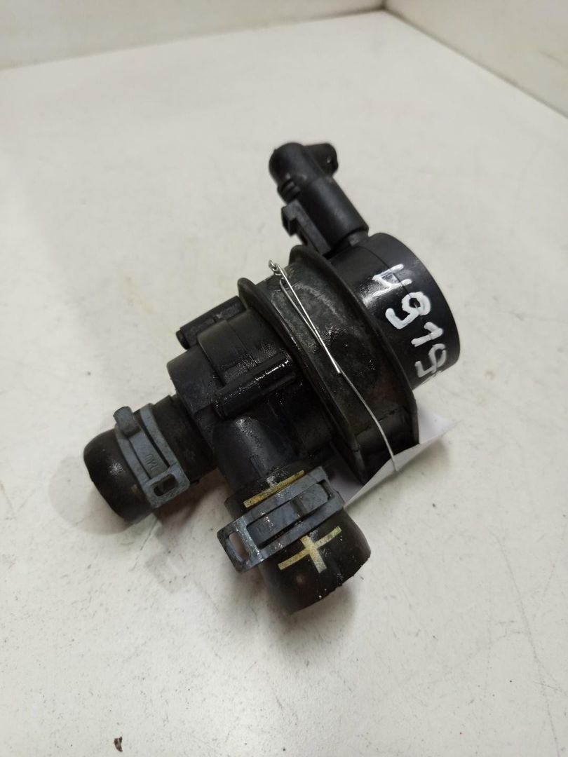 насос антифриза дополнительный Volkswagen Golf 7 поколение 2015, 1.4 л., бензин, 1K0965561L, 1KO965561F