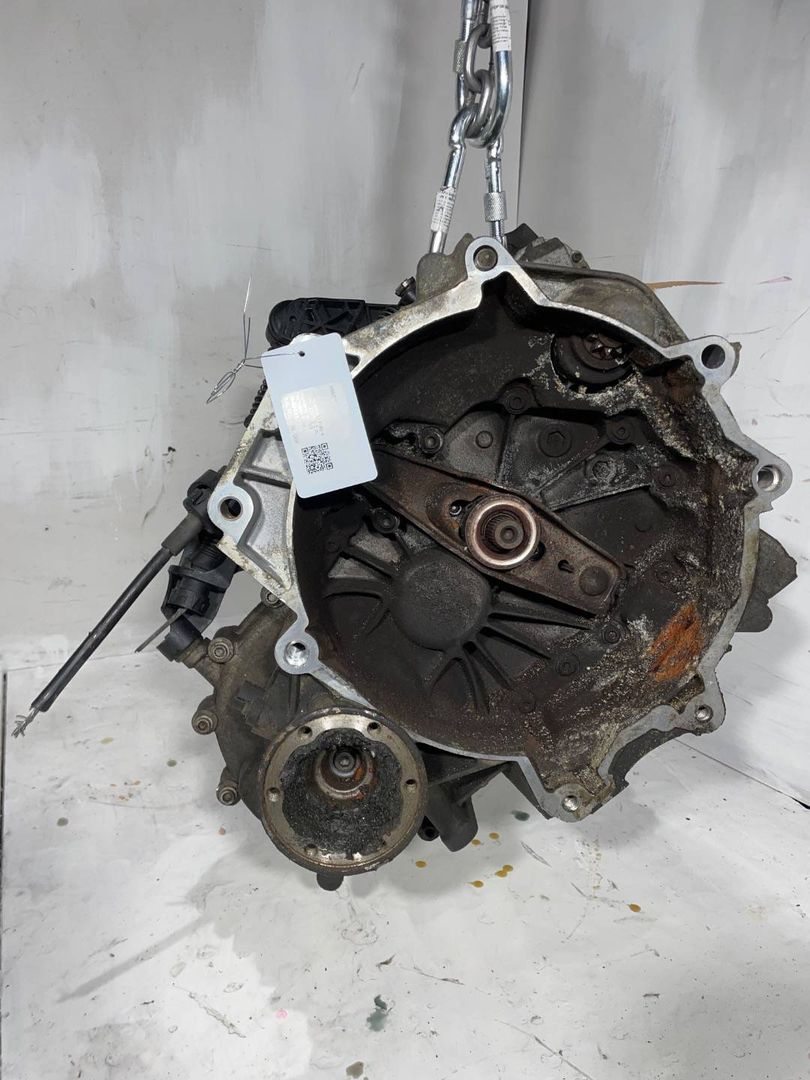 КПП механическая (МКПП) Volkswagen Polo 4 поколение [рестайлинг] 2008, 1.2 л., бензин, МКПП, хетчбэк 5 дв., JUS, JHQ, LVE, GDP, GSB, GEU, JUS, GKS, GKU, GET, GRZ, JHN, FQE, JPU, GRY, FCU