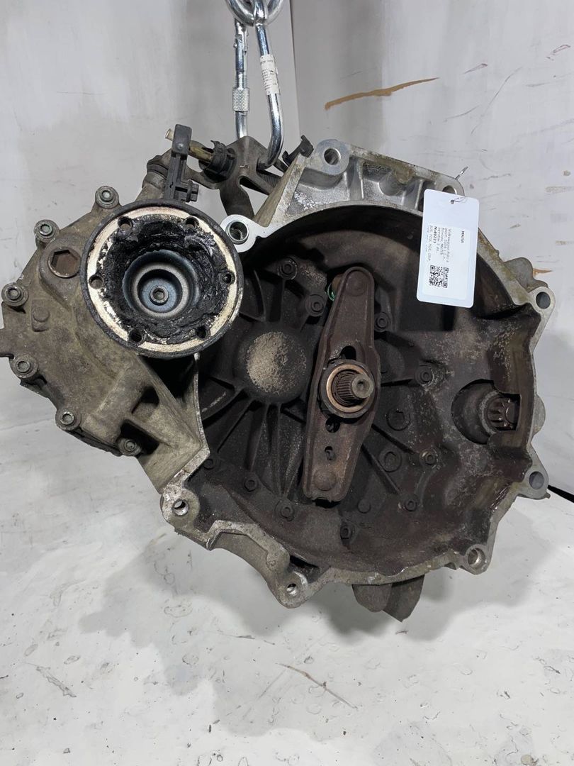 КПП механическая (МКПП) Volkswagen Polo 4 поколение [рестайлинг] 2008, 1.2 л., бензин, МКПП, хетчбэк 5 дв., JUS, JHQ, LVE, GDP, GSB, GEU, JUS, GKS, GKU, GET, GRZ, JHN, FQE, JPU, GRY, FCU