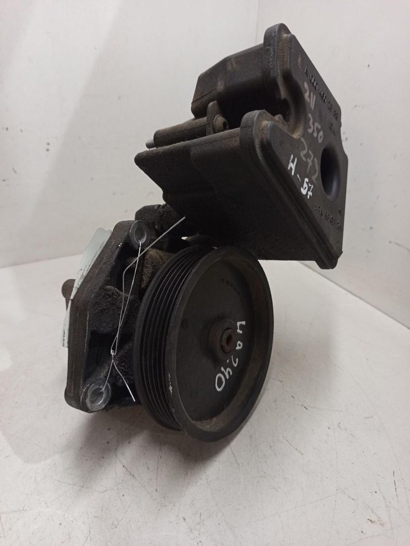 насос гидроусилителя руля Mercedes-Benz E-Класс W212/S212/C207/A207 2010, бензин, 0064664401, LH2115842