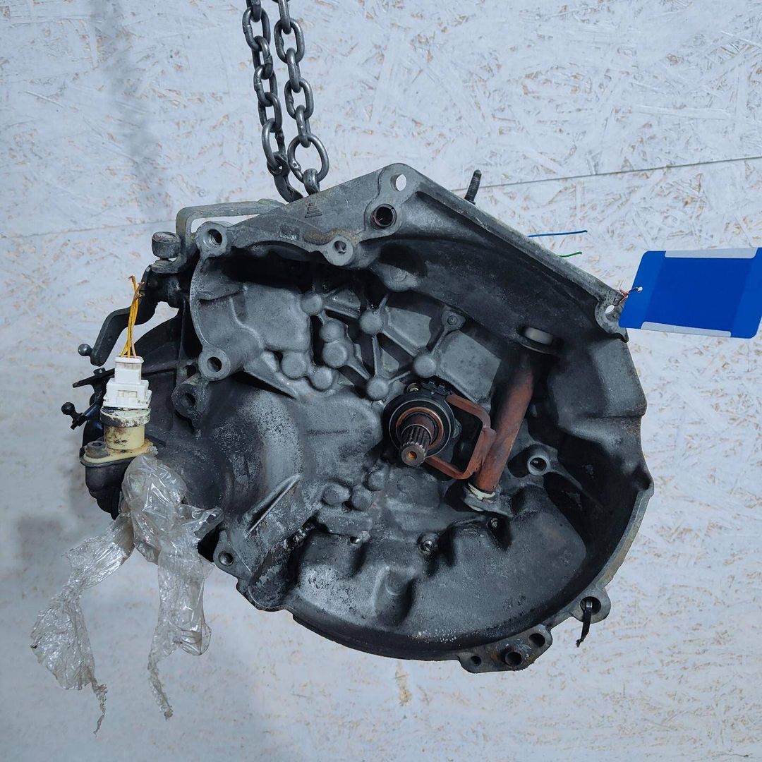 КПП механическая (МКПП) Peugeot 206 1 поколение 2001, 1.4 л., i, KFW (TU3JP), бензин, МКПП, передний привод, 20CF09 - фото №1
