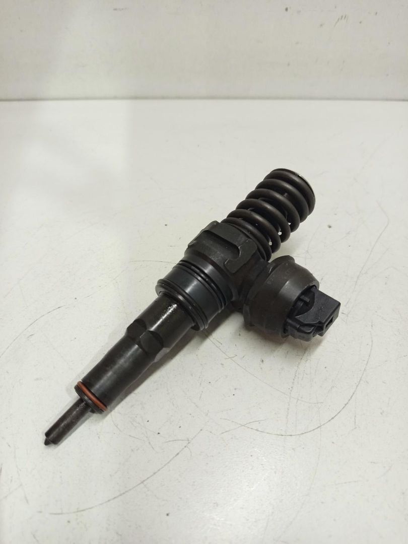 форсунка Audi A4 B6 2004, 1.9 л., дизель, 038130073AR, 0414720214, 038130073BA, 0414720216