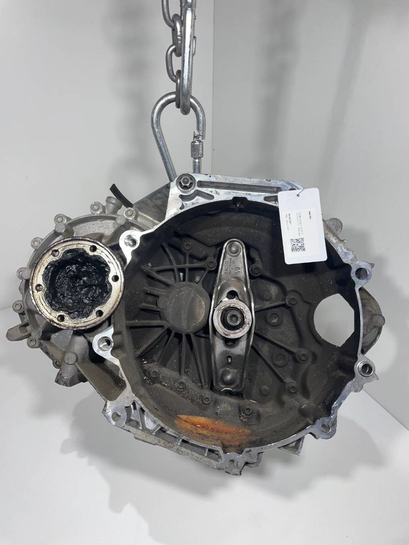 КПП механическая (МКПП) Volkswagen Golf 7 поколение 2016, 1.4 л., бензин, PRL, SEH, MYF - фото №1