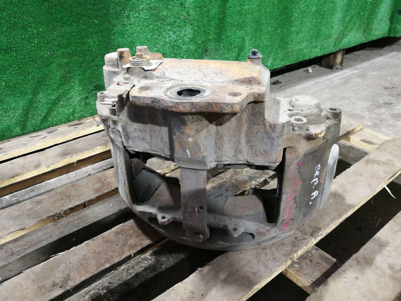 суппорт передний правый Renault Magnum 3 поколение 2003, 12.0 л., MACK E.TECH C/46, дизель, МКПП, 5010525488, 68324244 - фото №1