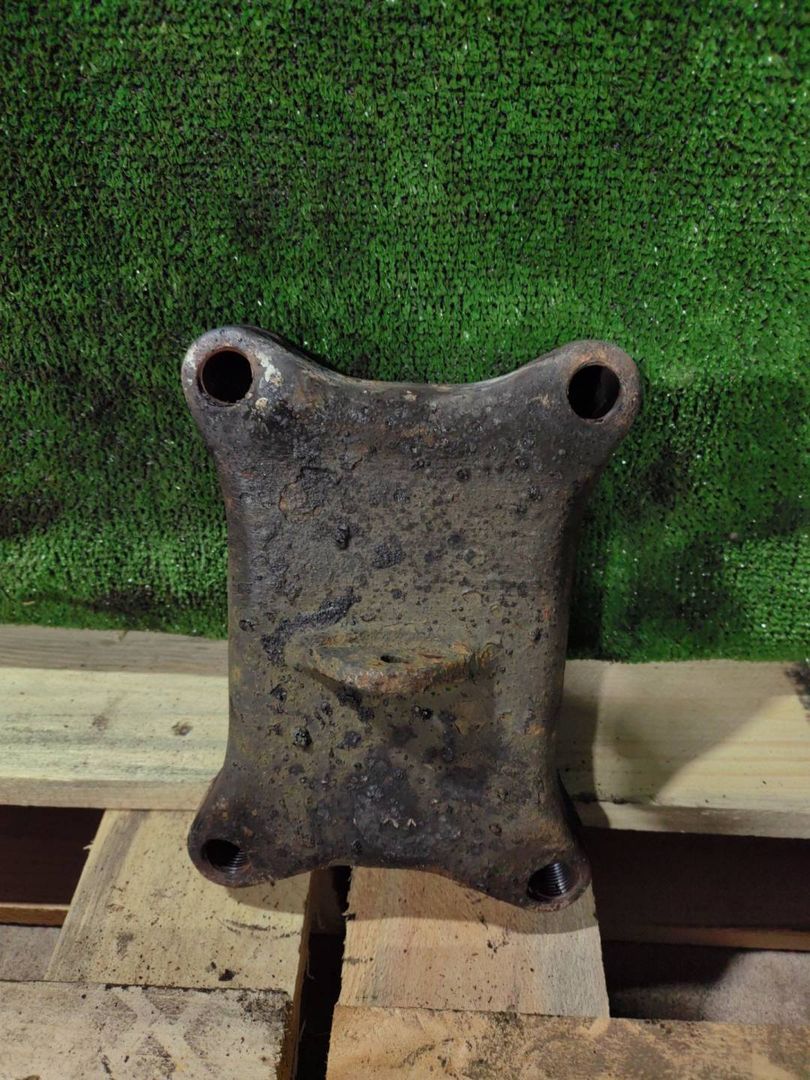 проставка рессоры задней MAN F2000 1 поколение 1995, 10.0 л., D 2865 LF06, дизель, МКПП, 81436303078 - фото №1