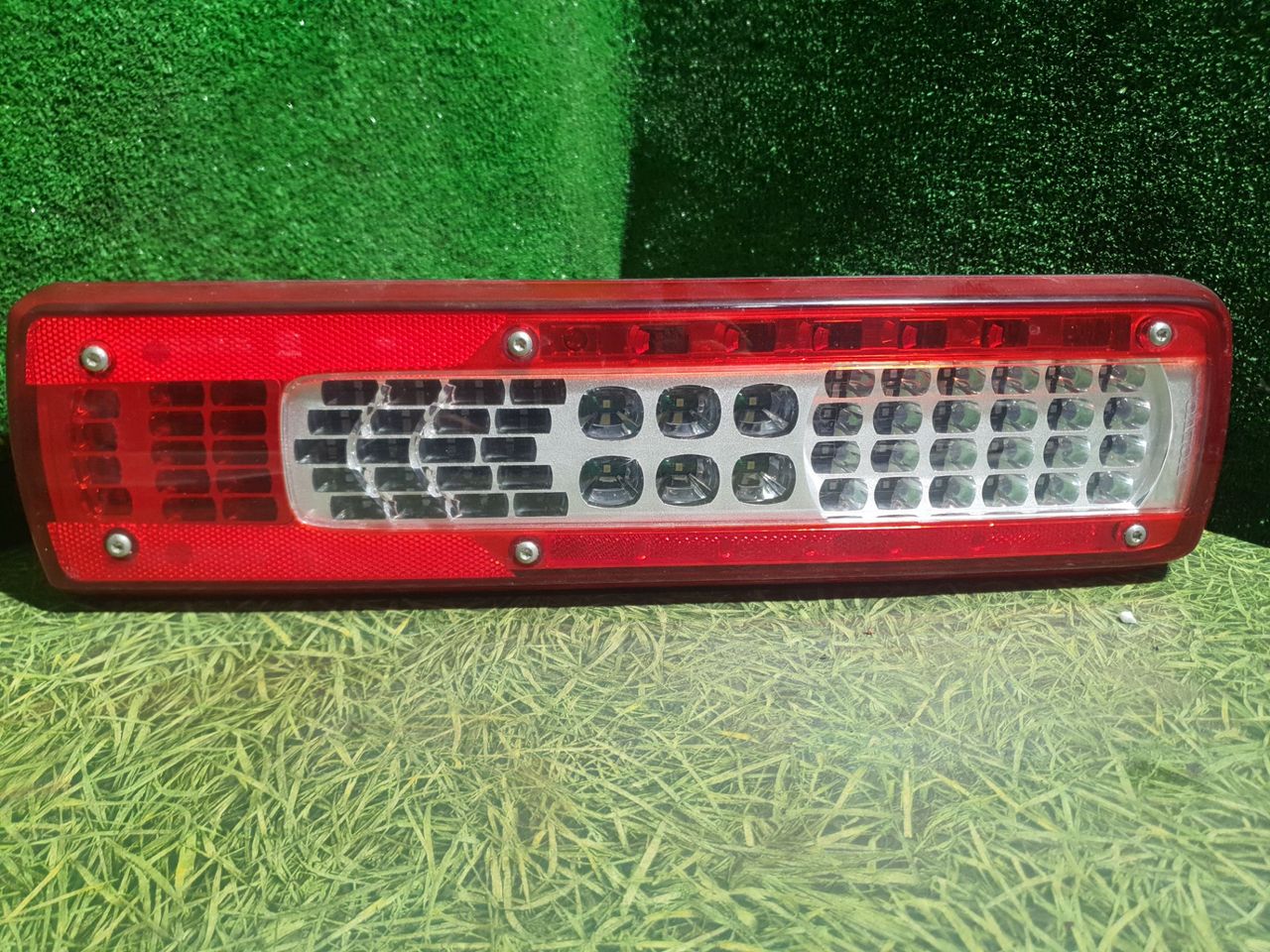 фонарь задний левый Volvo FH 3 поколение 2013, 12.8 л., D13C500, дизель, АКПП, 82849894, 84195505 - фото №1