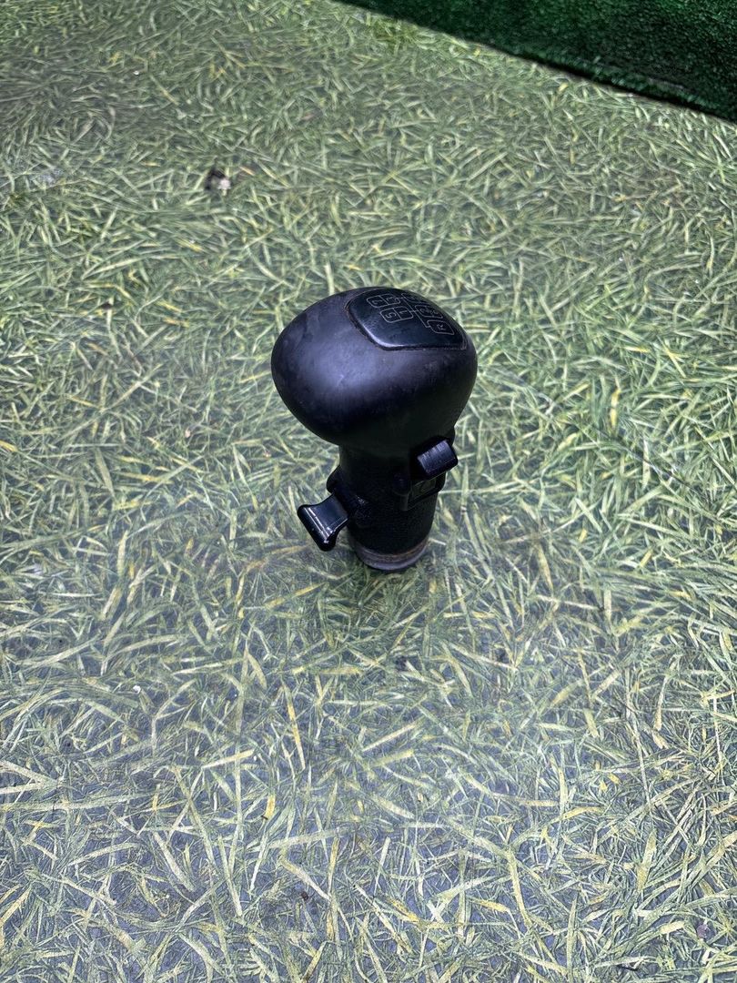 ручка кулисы КПП DAF XF 105 1 поколение 2012, МКПП, 1833024 - фото №1