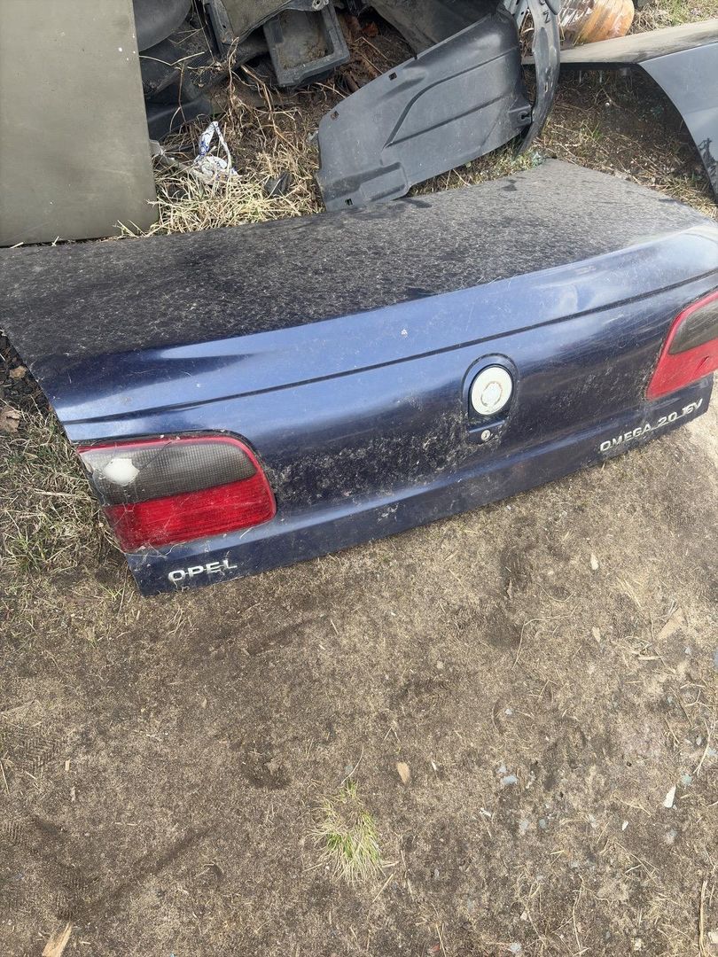крышка багажника (дверь 3-5) Opel Omega B 1999, седан, 90379033, 0176004
