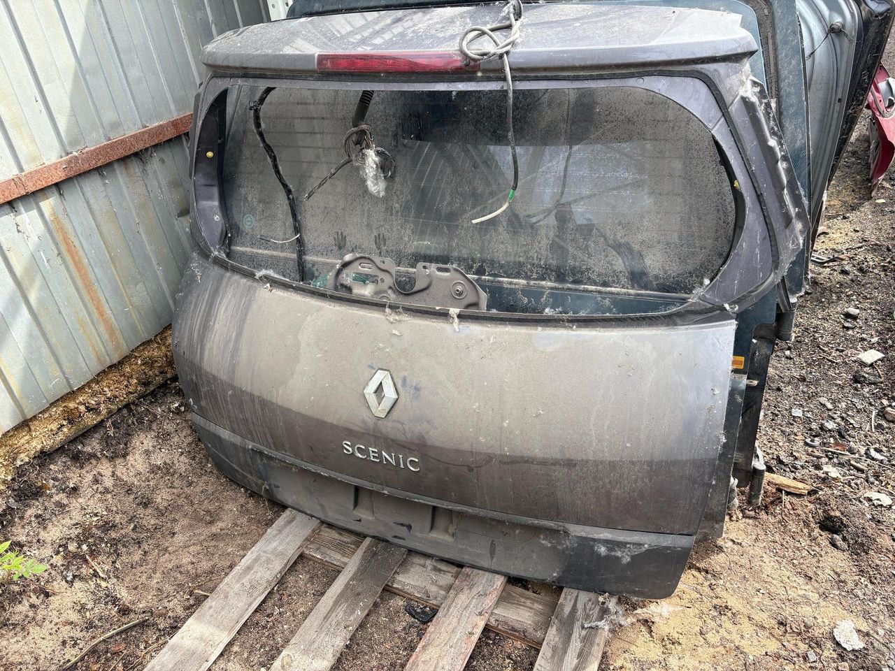 крышка багажника (дверь 3-5) Renault Scenic 2 поколение 2006, коричневый, минивэн - фото №1