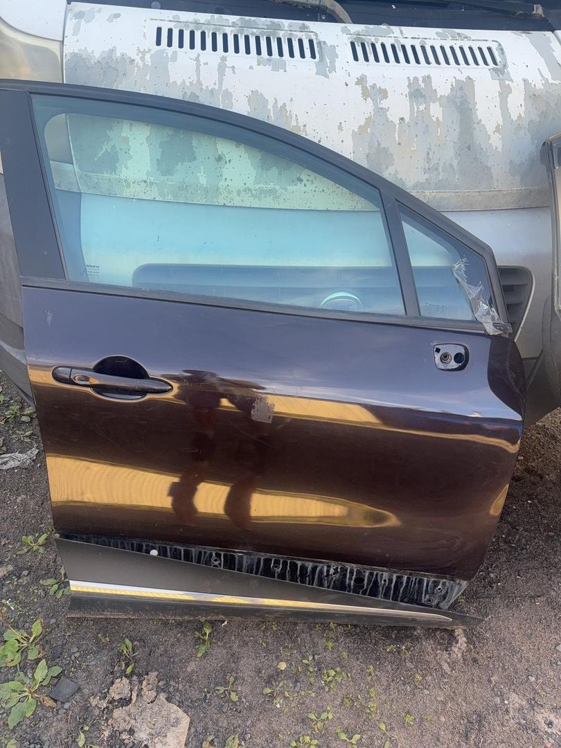 дверь передняя правая Renault Kaptur 1 поколение 2018, 801001400R