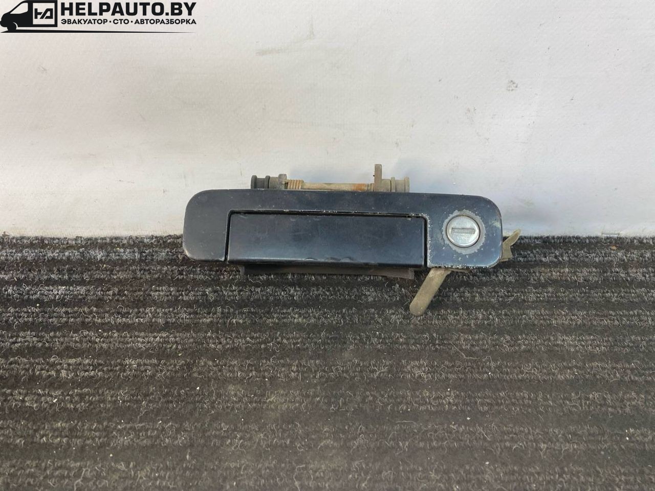 ручка наружная Audi 80 B3 89/B3 1991, 1.8 л., бензин, МКПП, серый, седан, передний привод, 893837205A - фото №1