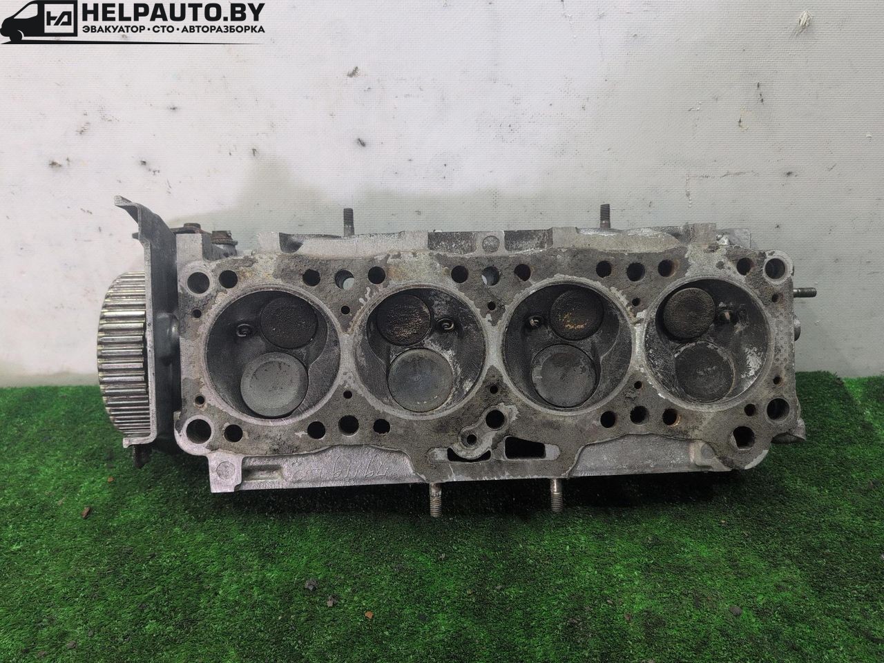 головка блока цилиндров Mazda 626 3 поколение (1987 - 1992), 2.0 л., бензин, МКПП, седан, передний привод - фото №1