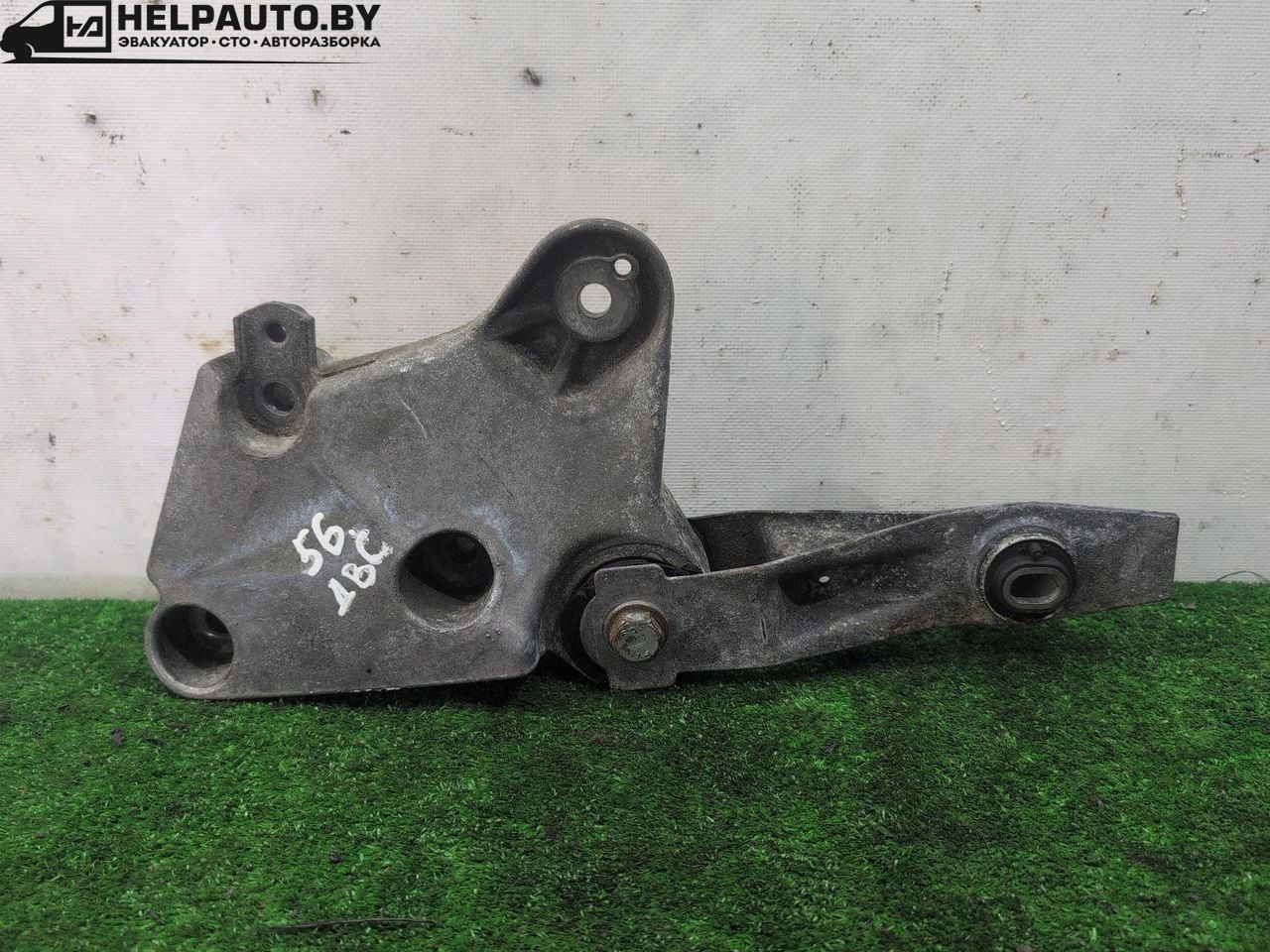 кронштейн двигателя Renault Laguna 2 поколение 2001, 1.9 л., дизель, МКПП, чёрный, хетчбэк 5 дв., передний привод - фото №1