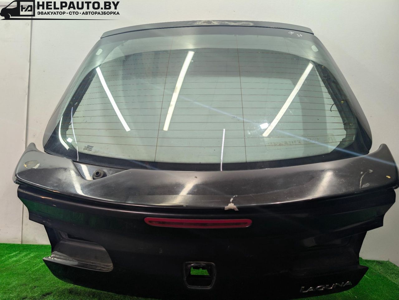 стекло заднее Renault Laguna 2 поколение 2001, 1.9 л., дизель, МКПП, чёрный, хетчбэк 5 дв., передний привод, 43R-000929, DOT39AS2M134 - фото №1